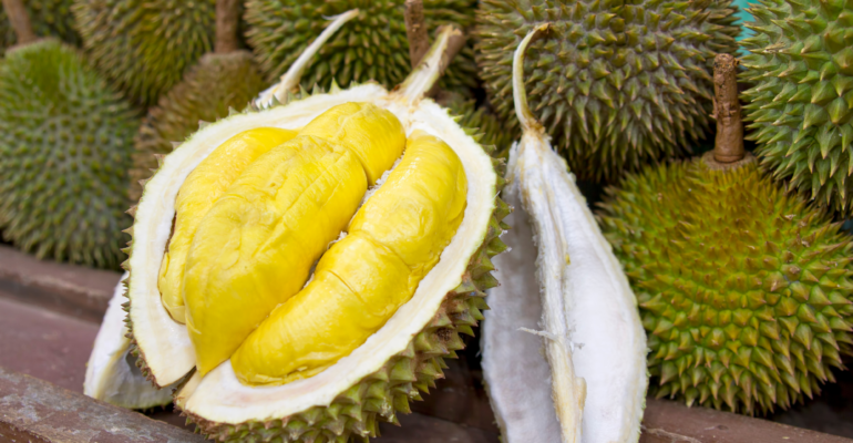 DURIAN: RAJANYA BUAH DENGAN MANFAAT SEGUDANG