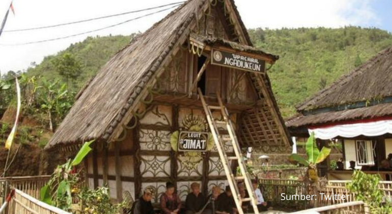 LEUIT SIMBOL KETAHANAN PANGAN KASEPUHAN CIPTAGELAR