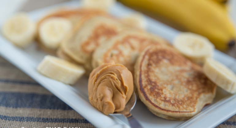 PANCAKE PISANG, CAMILAN SEHAT YANG LEZAT DAN KEKINIAN