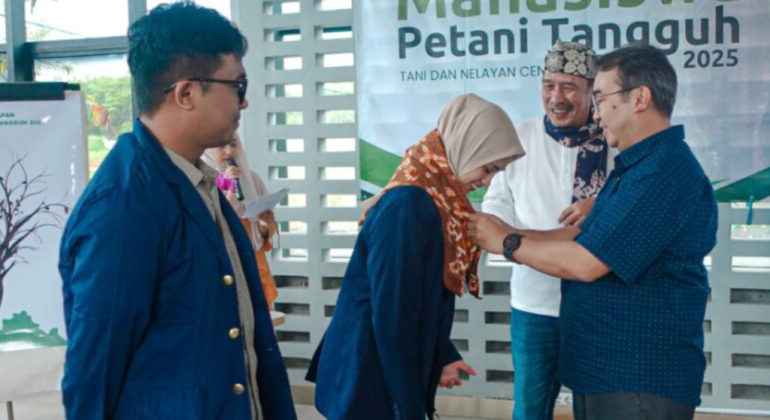 PROGRAM MAHASISWA PETANI TANGGUH CETAK GENERASI PETANI INOVATIF DAN MANDIRI