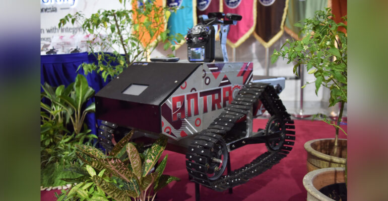 Peneliti IPB University Kembangkan Robot Cerdas Berbasis AI Deteksi Penyakit Antraknosa pada Cabai | Foto: IPB University