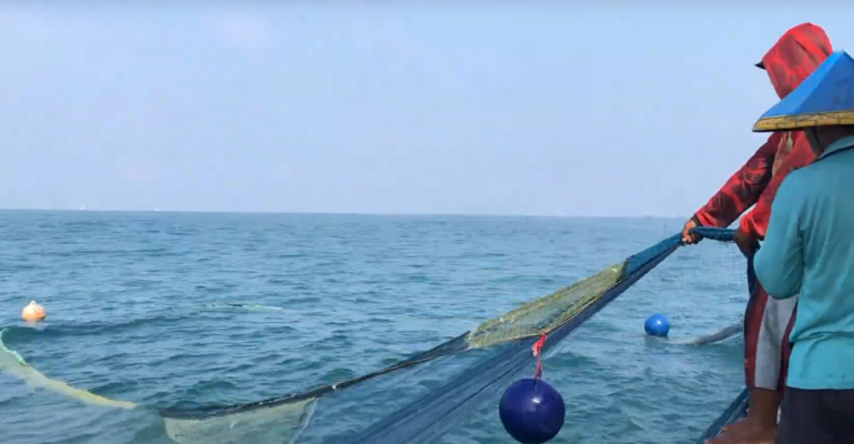 Metode penangkapan alat tangkap payang (Sumber : Sumberdaya Akuatik Unila)